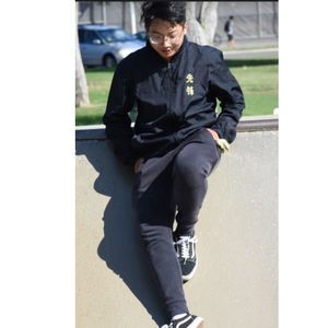 Meet your Posher, Raymond